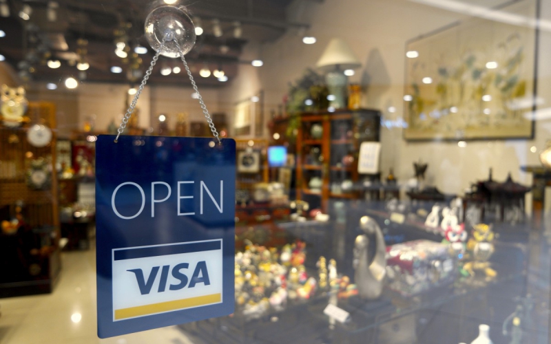 vitrine-ST RAPHAEL-min_open_sign_visa_sign_open_store_sign_visa_credit_card_business-810443